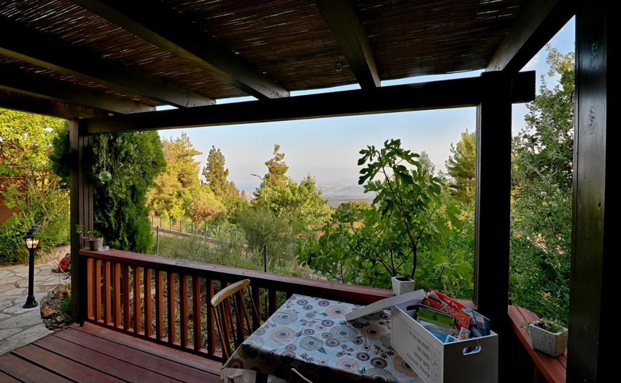 Gan-Hamlachim Amirim Bagian luar foto